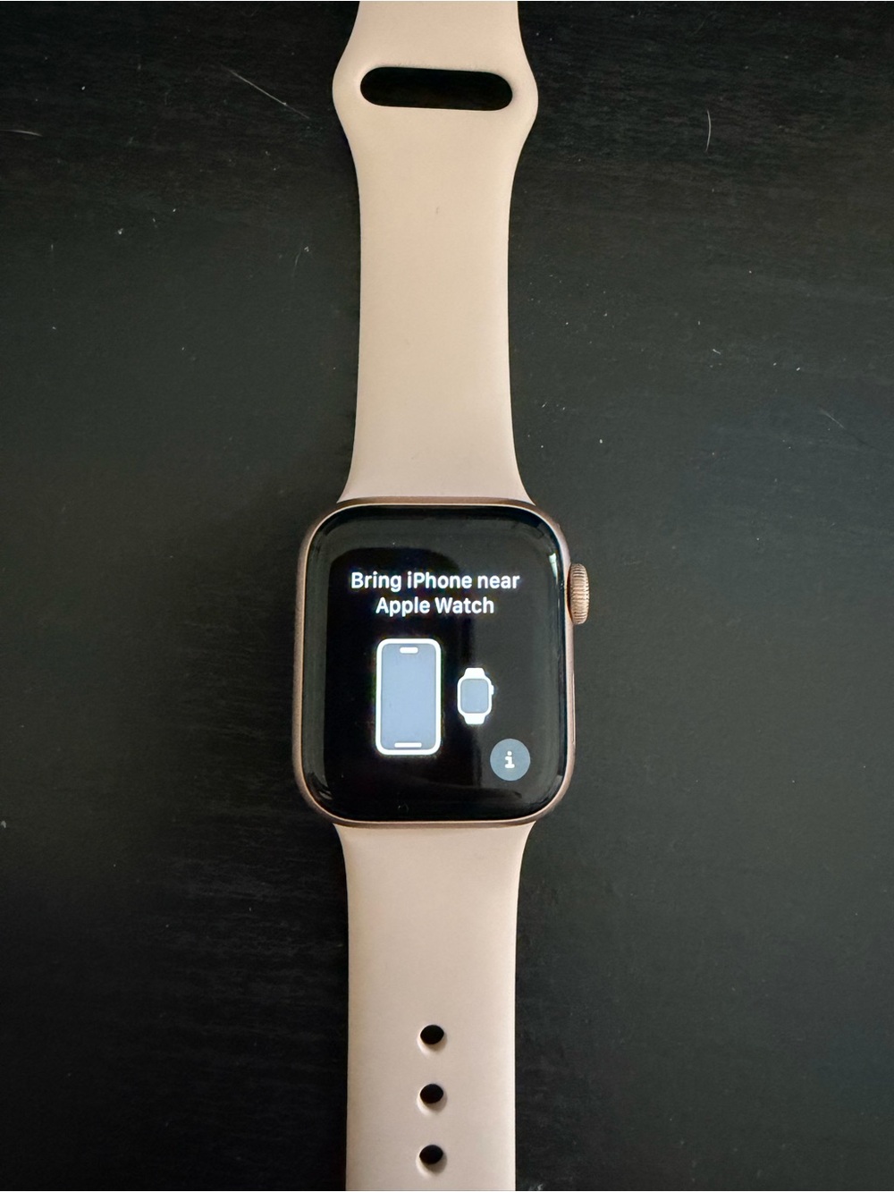 Apple Watch SE 1st generation - Picture 2 of 6